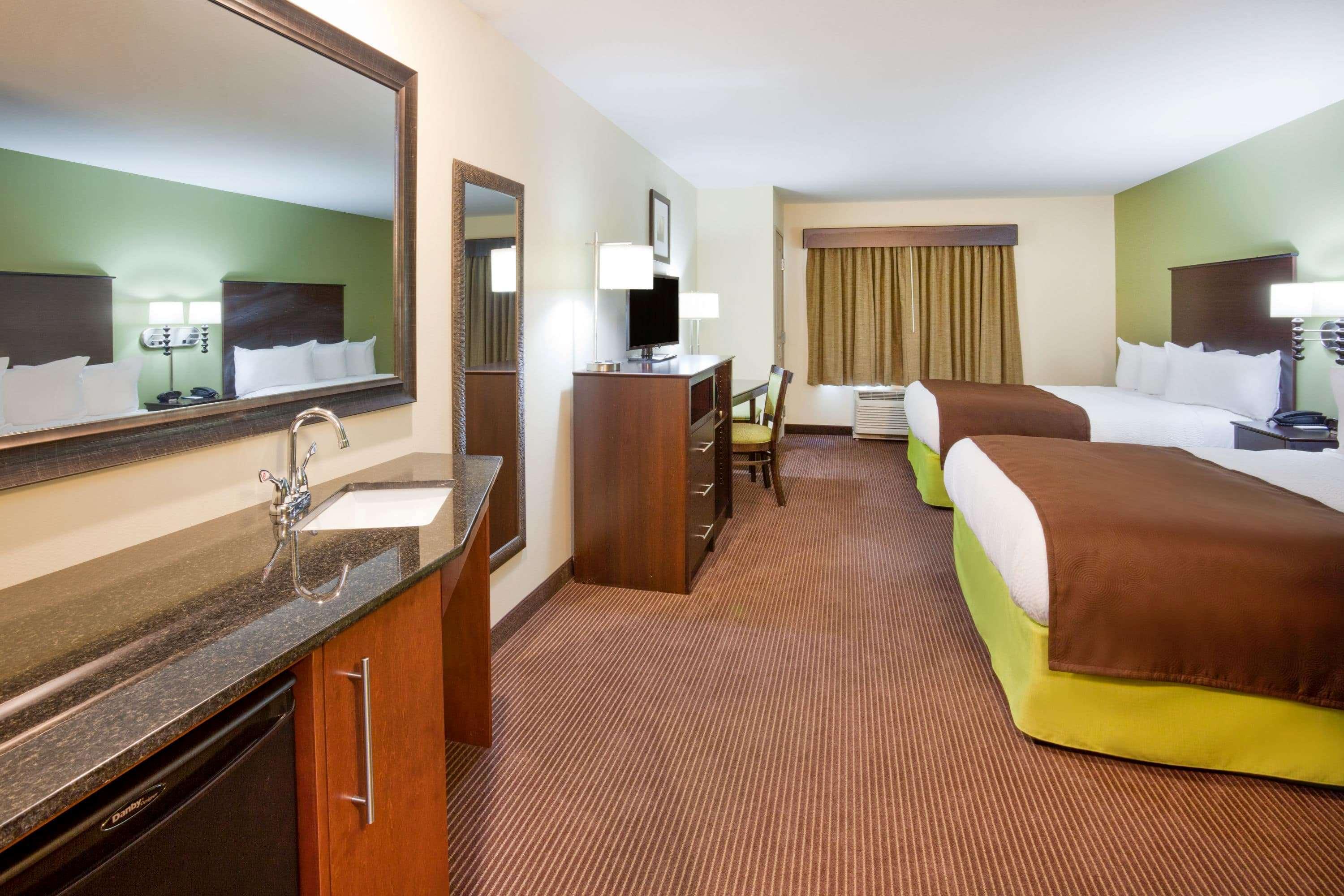 Americinn By Wyndham Hartford Sd Exteriör bild