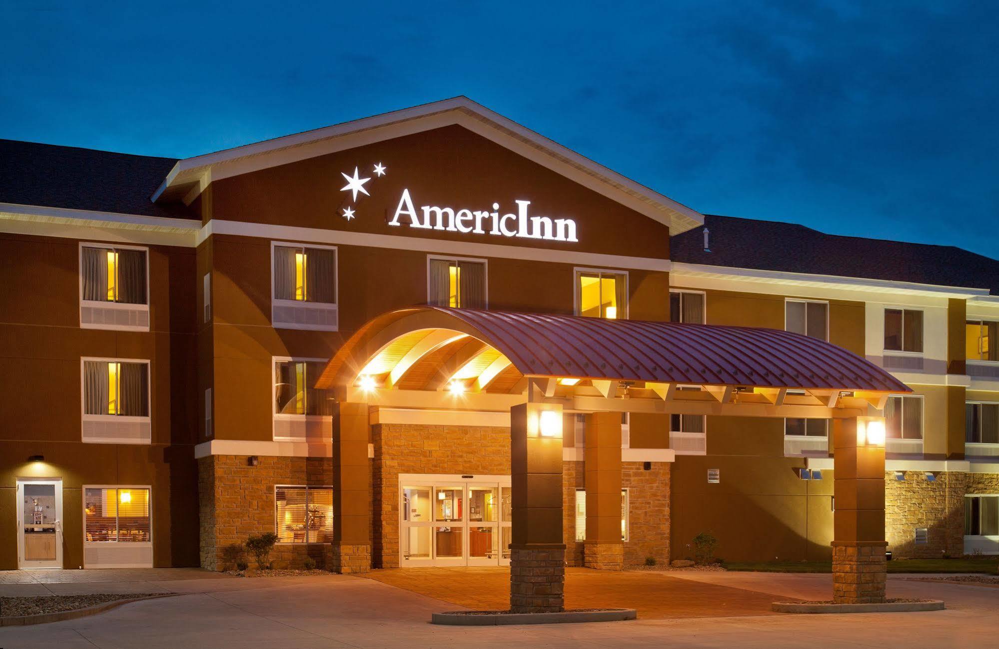 Americinn By Wyndham Hartford Sd Exteriör bild
